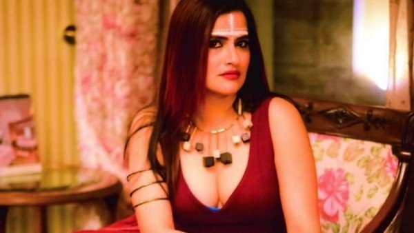 Sona Mohapatra Criticizes Manike Mage Hithe Remake; Calls It ‘A Horror’