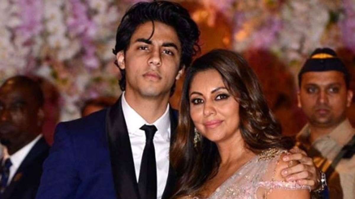 When Gauri Khan Gave Perfect Dating Advice To Aryan Khan; Says ‘Date as many girls…..’